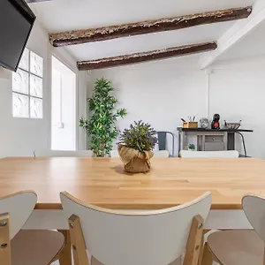 https://apartamento-rera-sant-domenech.catalonia-hotels.com